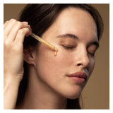 PersonUsing Antipodes GlowRitual VitaminC Serum