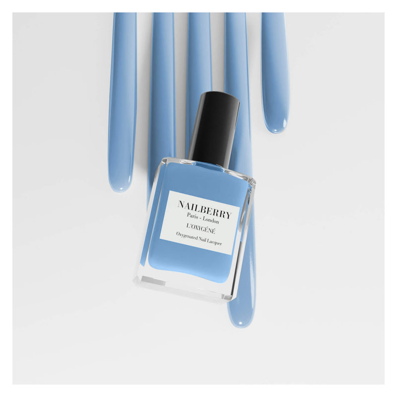 Nailberry Oxygenated Nail Lacquer - Mistral Breeze - Lifestyle
